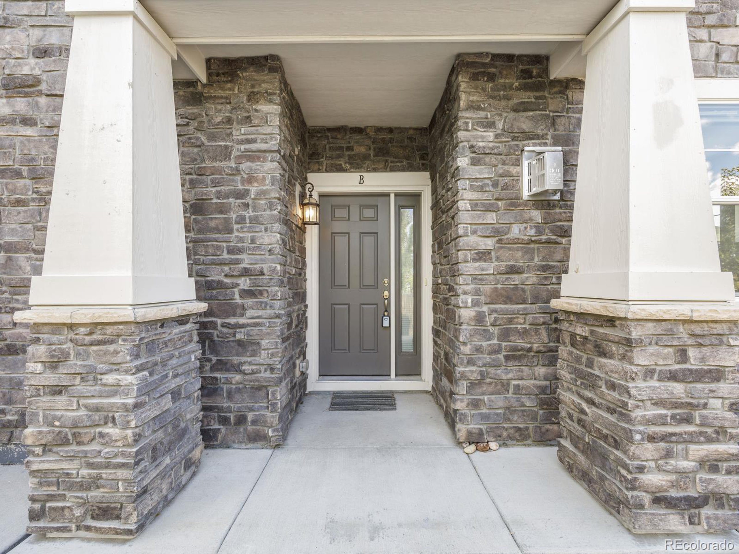 24847 E Calhoun Pl B