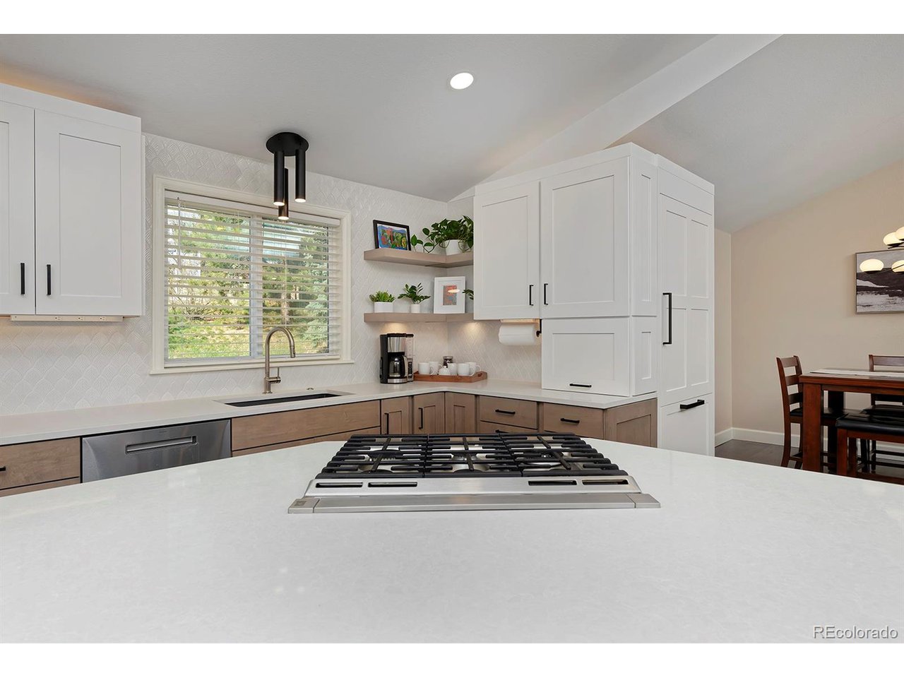 416 Eisenhower Dr