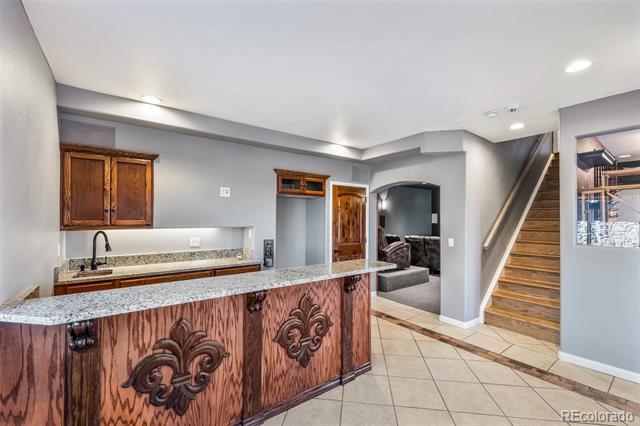 511 Scottish Place