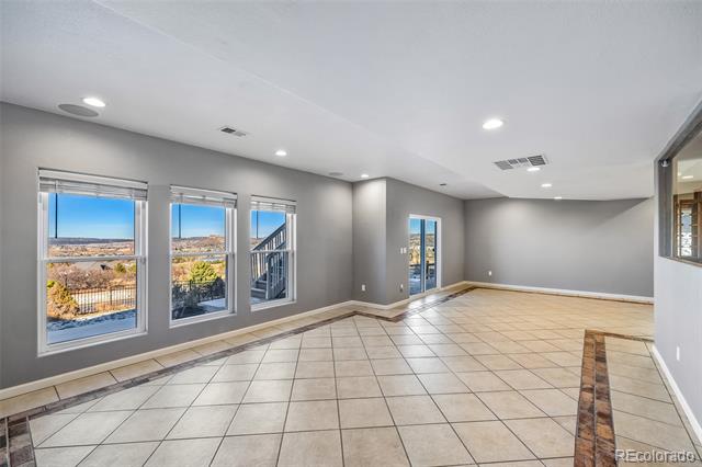 511 Scottish Place