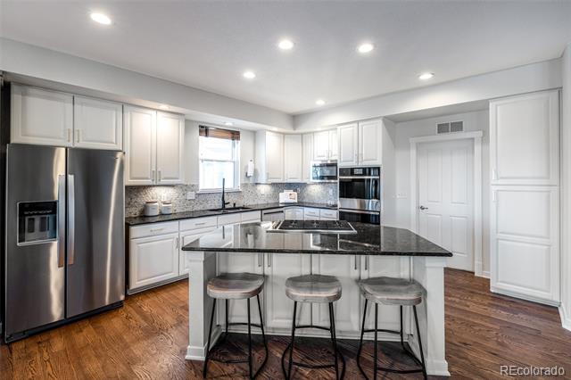 511 Scottish Place
