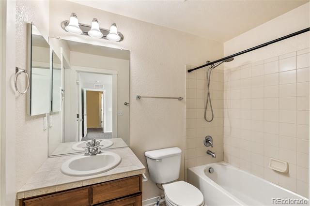 511 Scottish Place