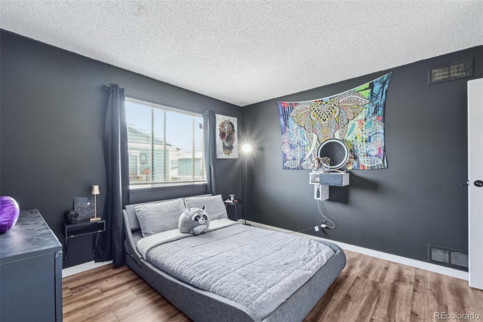 1272 S uvalda Street