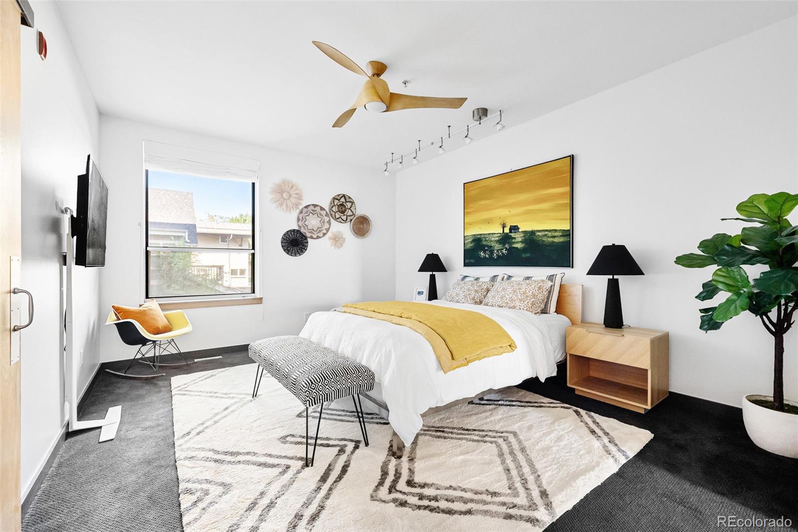 2900 Wyandot Street Unit: 103