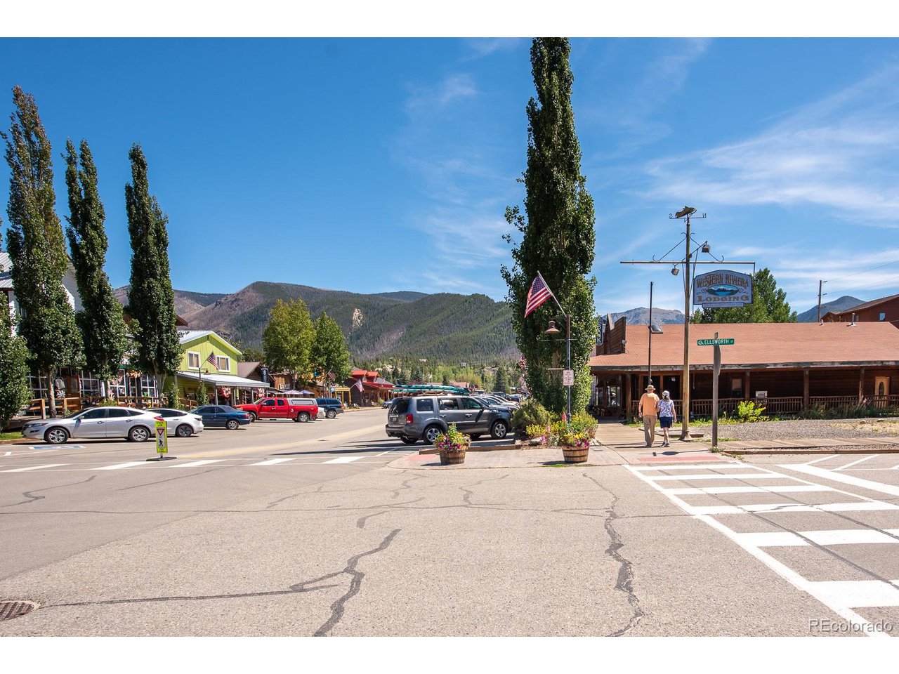 828 Grand Ave 203