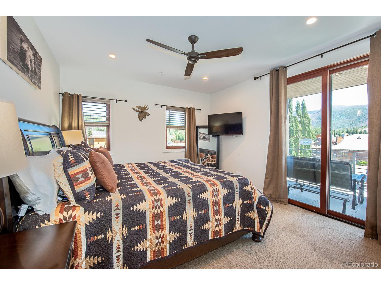 828 Grand Ave 203