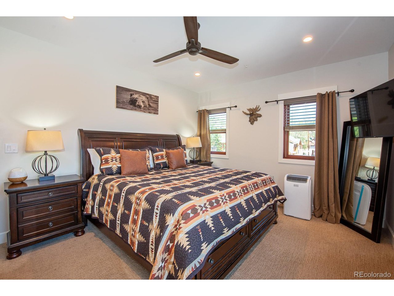 828 Grand Ave 203