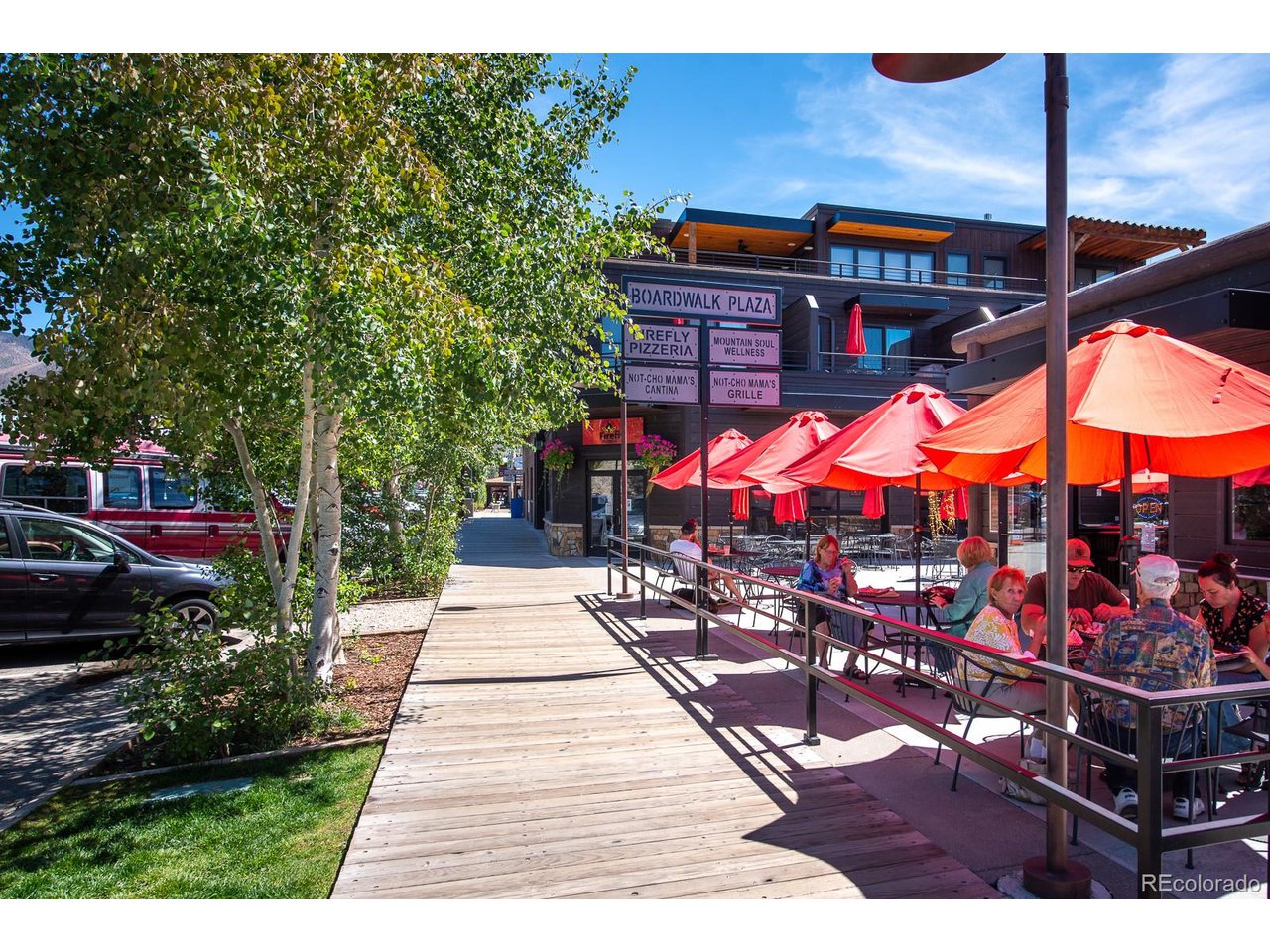 828 Grand Ave 203
