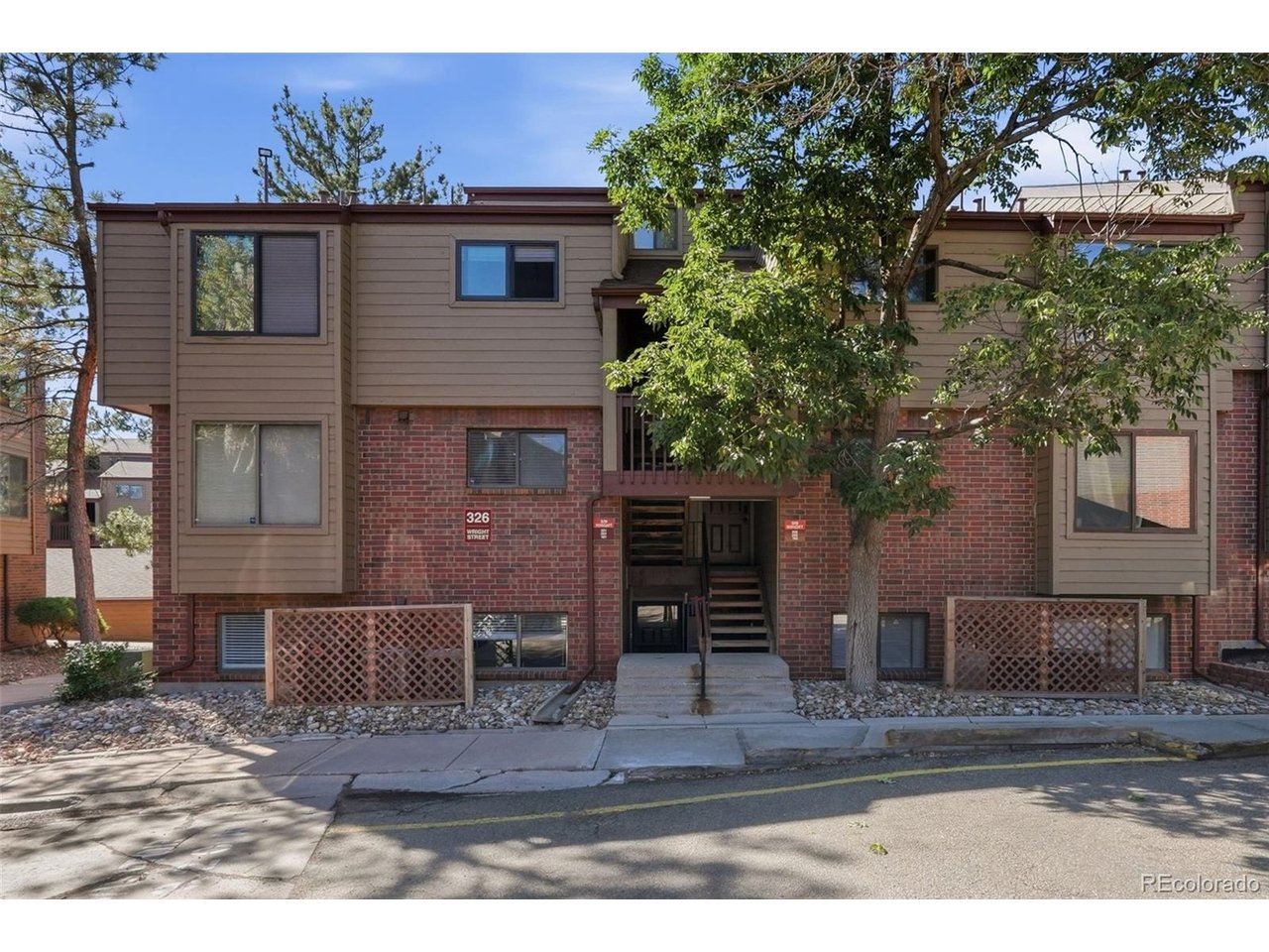 326 Wright St 326-101