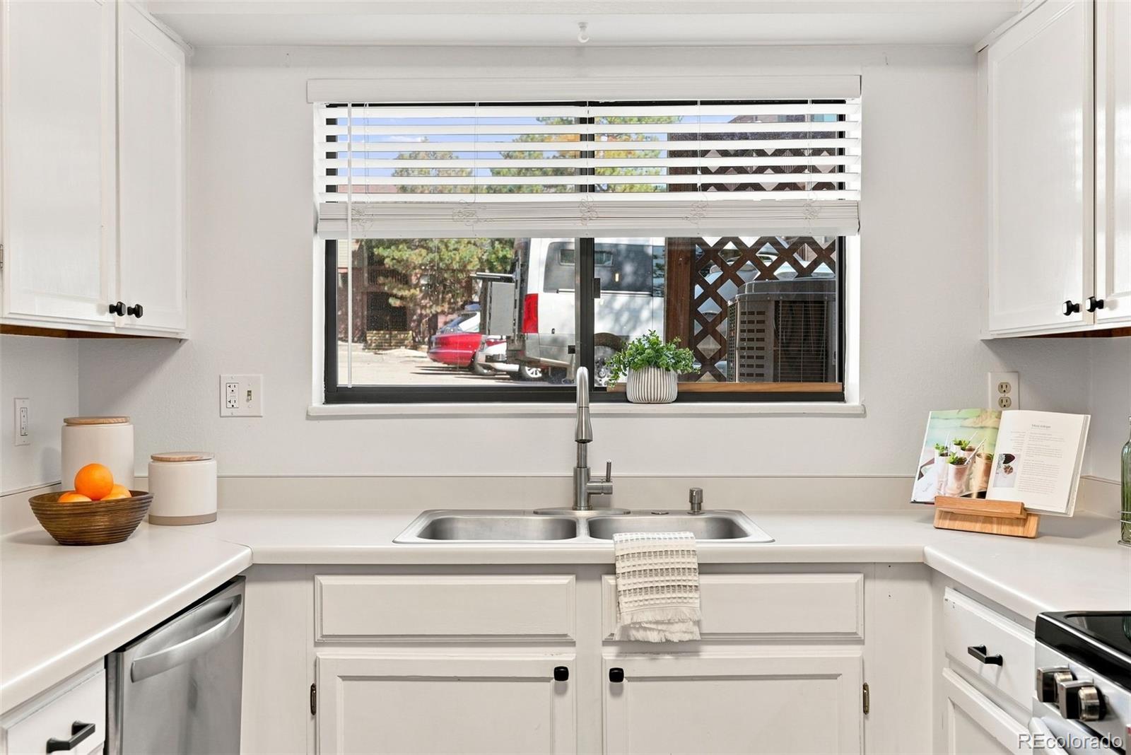 326 Wright Street Unit: 101