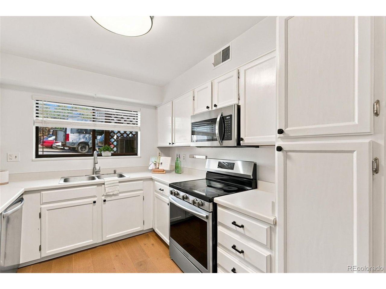 326 Wright St 326-101