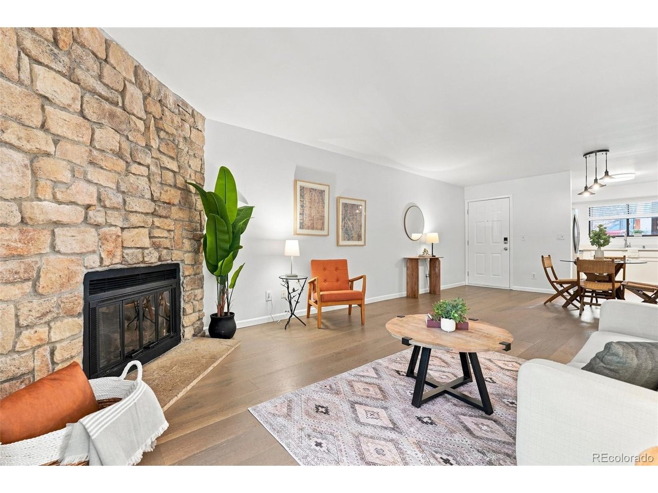 326 Wright St 326-101