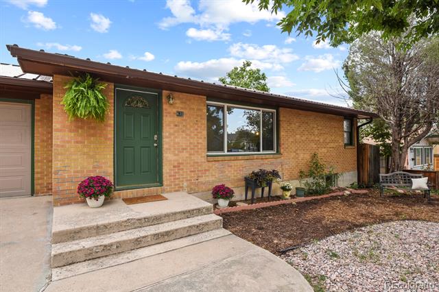 631 Skyline Avenue