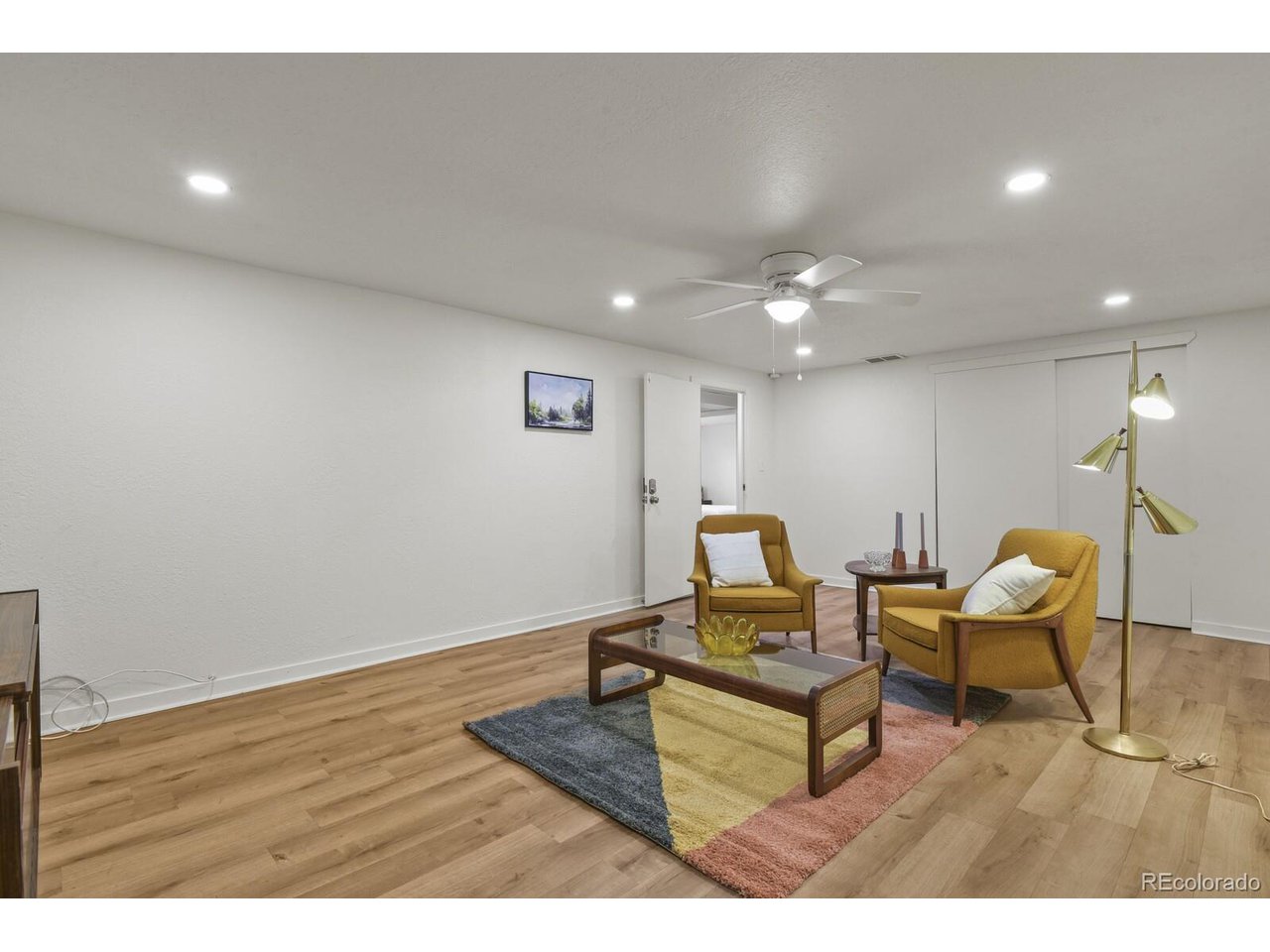 631 Skyline Ave