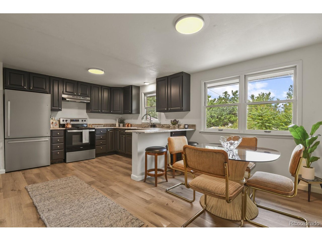 631 Skyline Ave