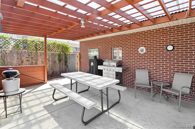 241 E 105th Avenue