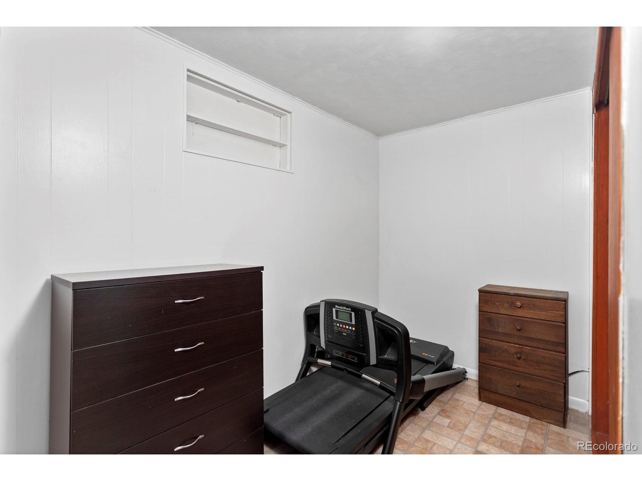 241 E 105th Ave