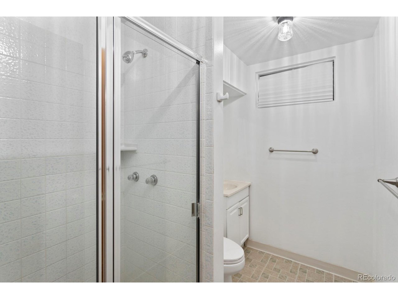 241 E 105th Ave