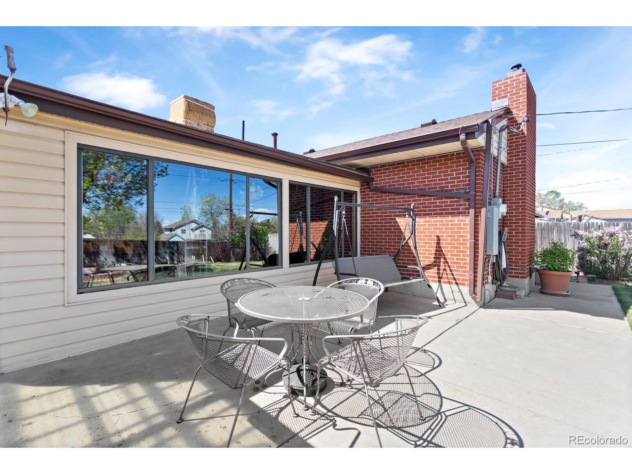 241 E 105th Ave