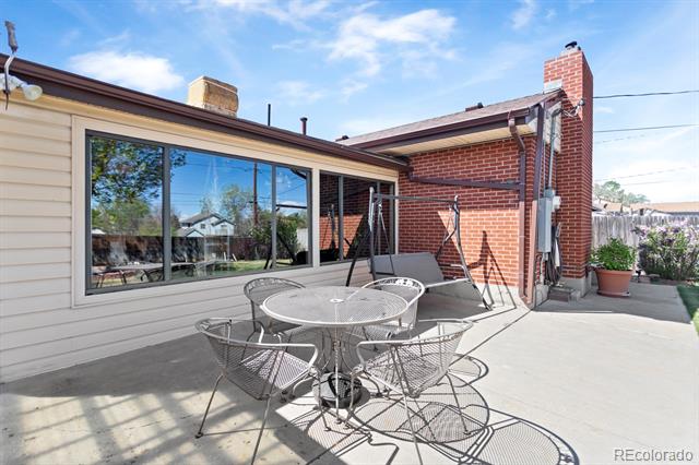 241 E 105th Avenue