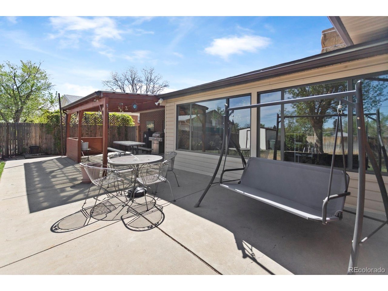241 E 105th Ave