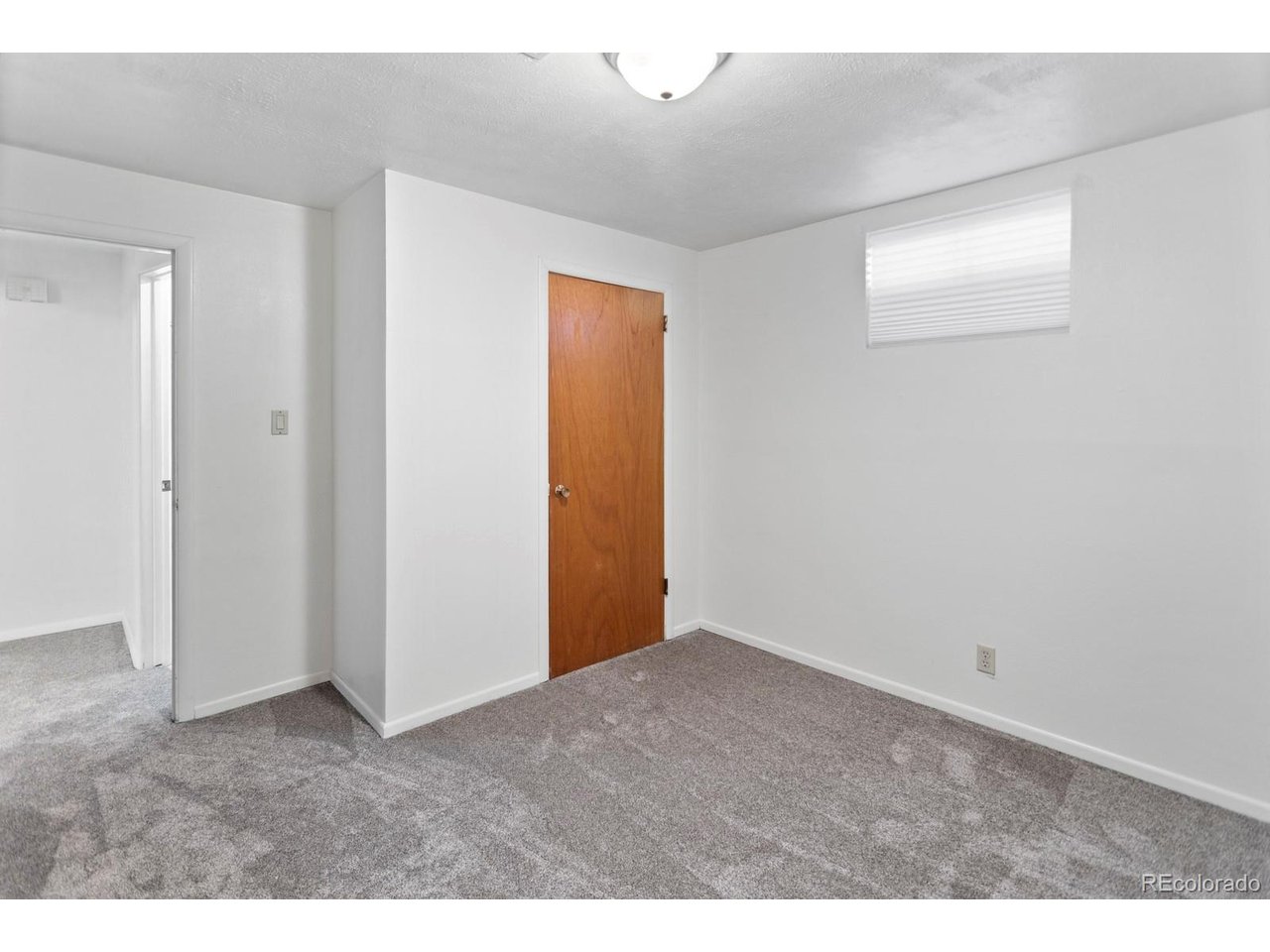 241 E 105th Ave