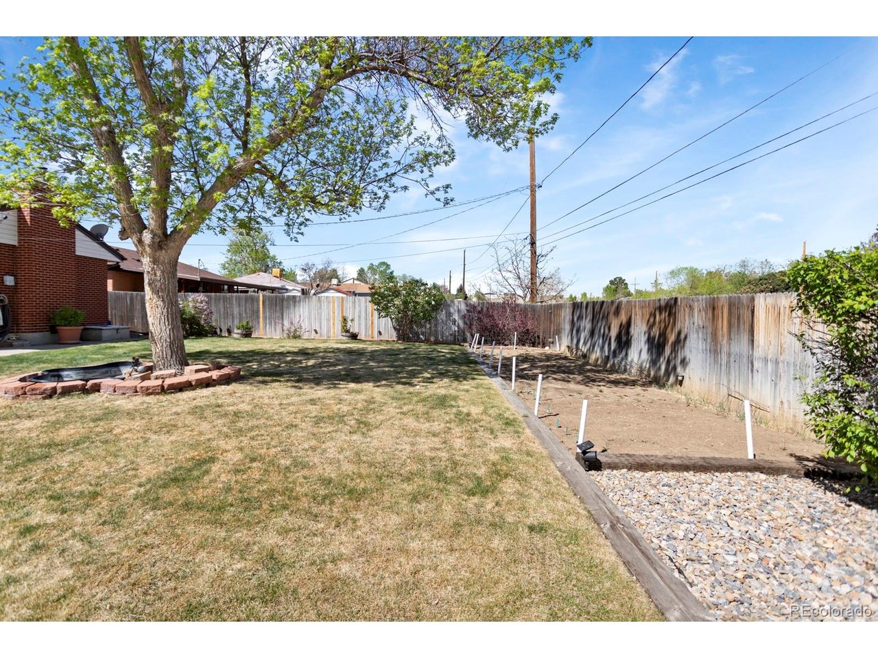241 E 105th Ave