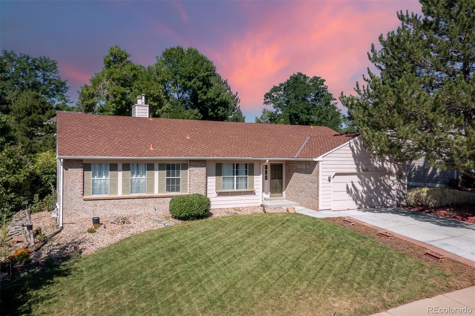 7723 S Cottonwood Mountain