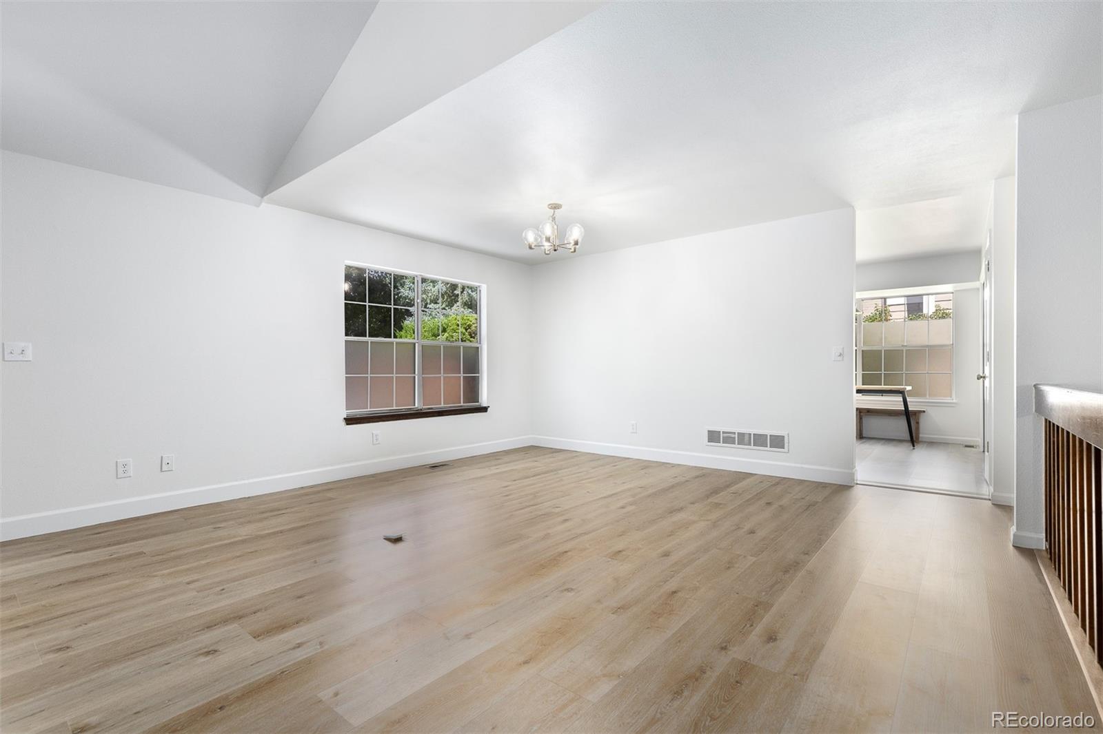 7723 S Cottonwood Mountain