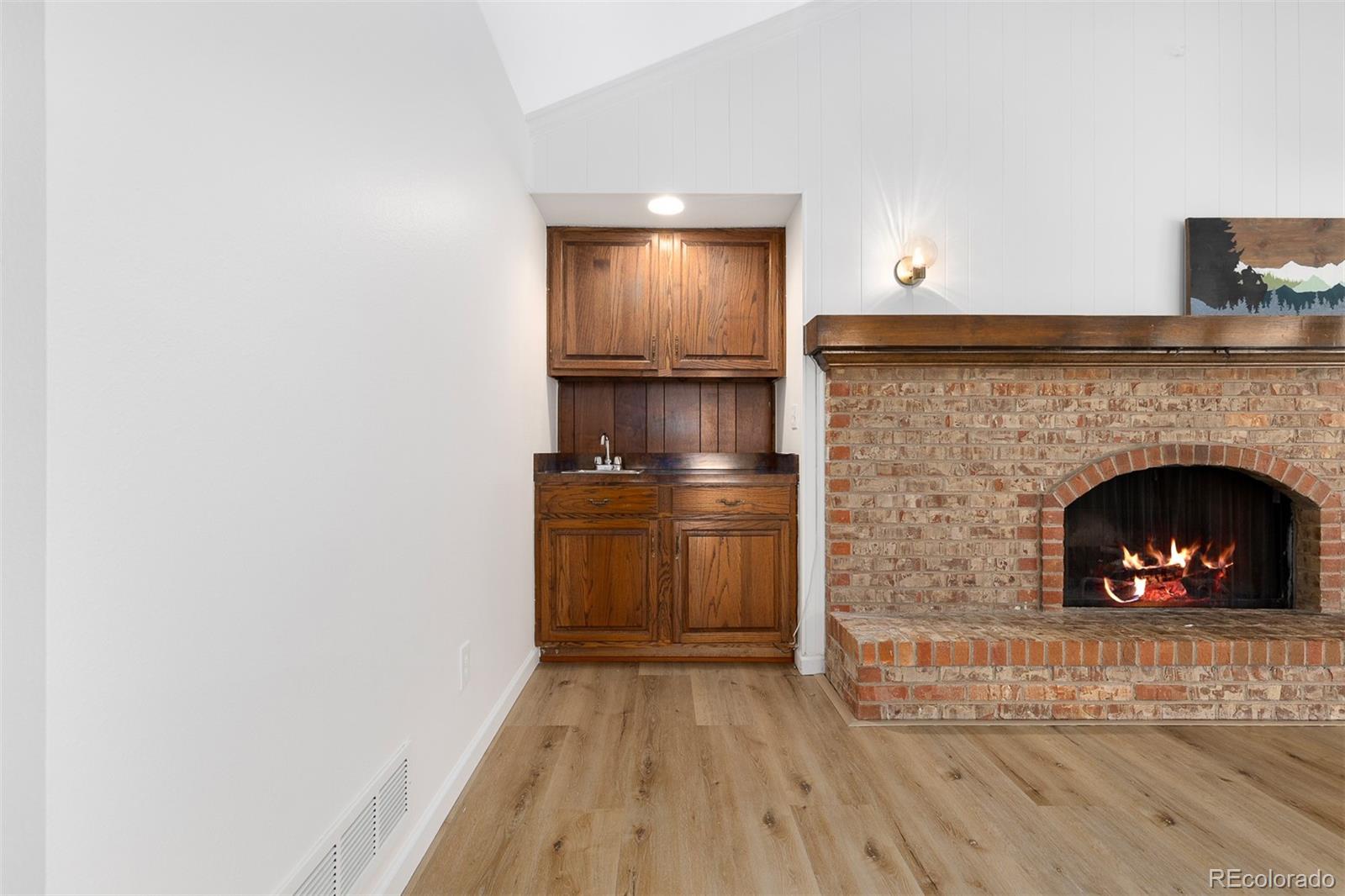 7723 S Cottonwood Mountain