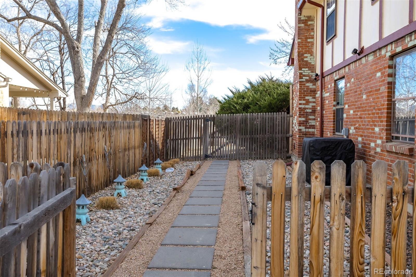 6144 S Newport Street