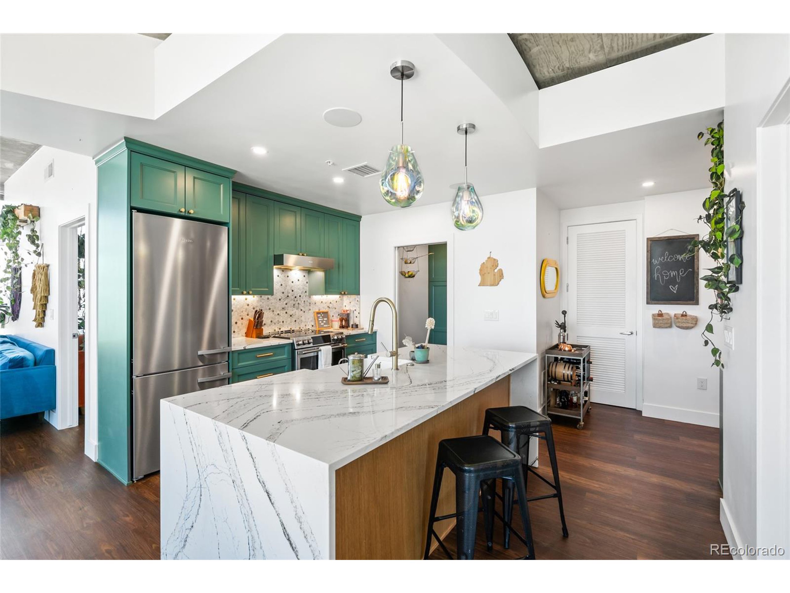 1700 Bassett St 1713