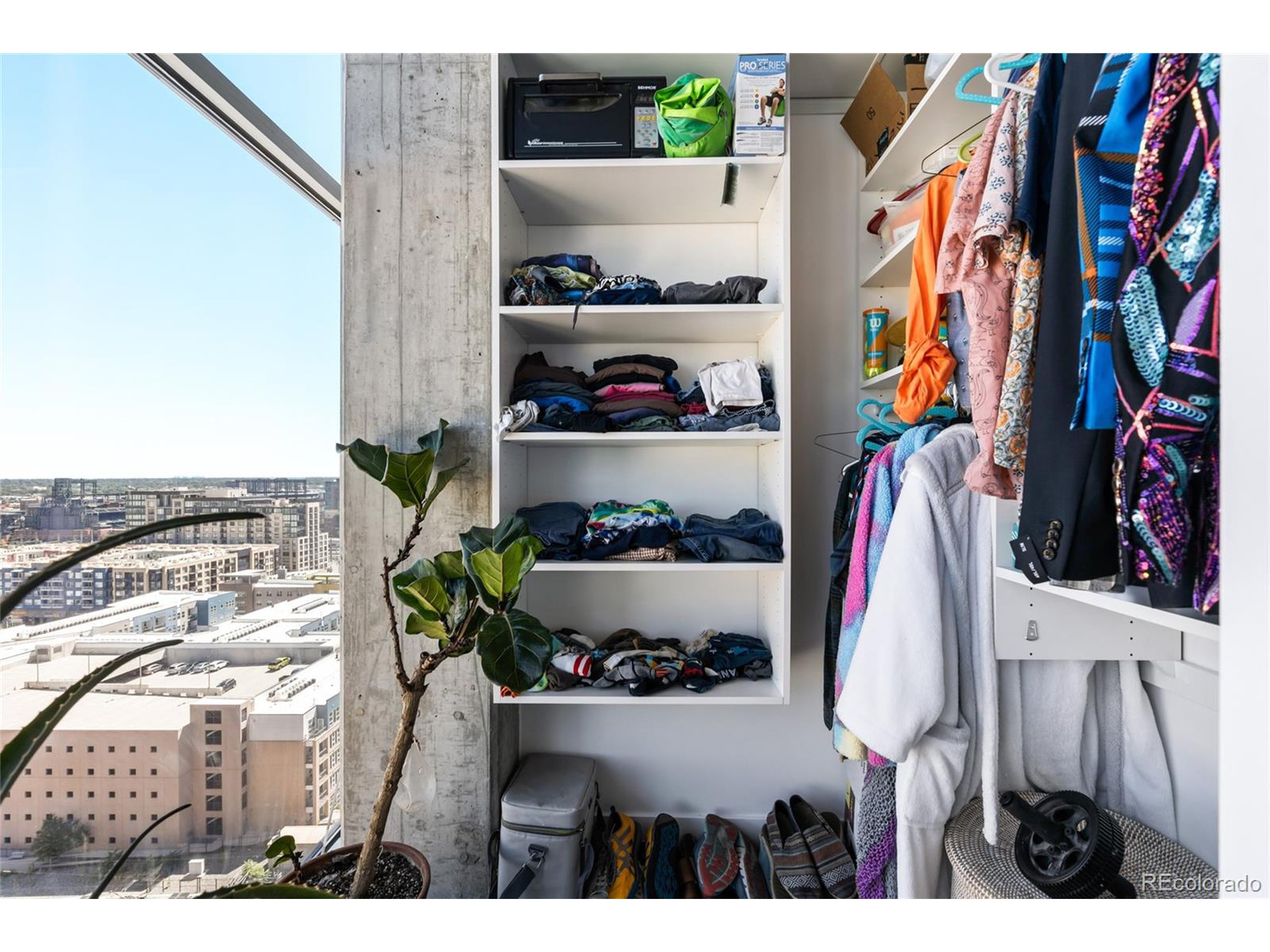 1700 Bassett St 1713