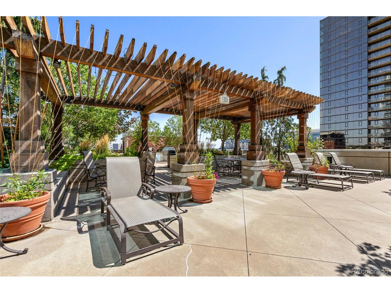 1700 Bassett St 1713