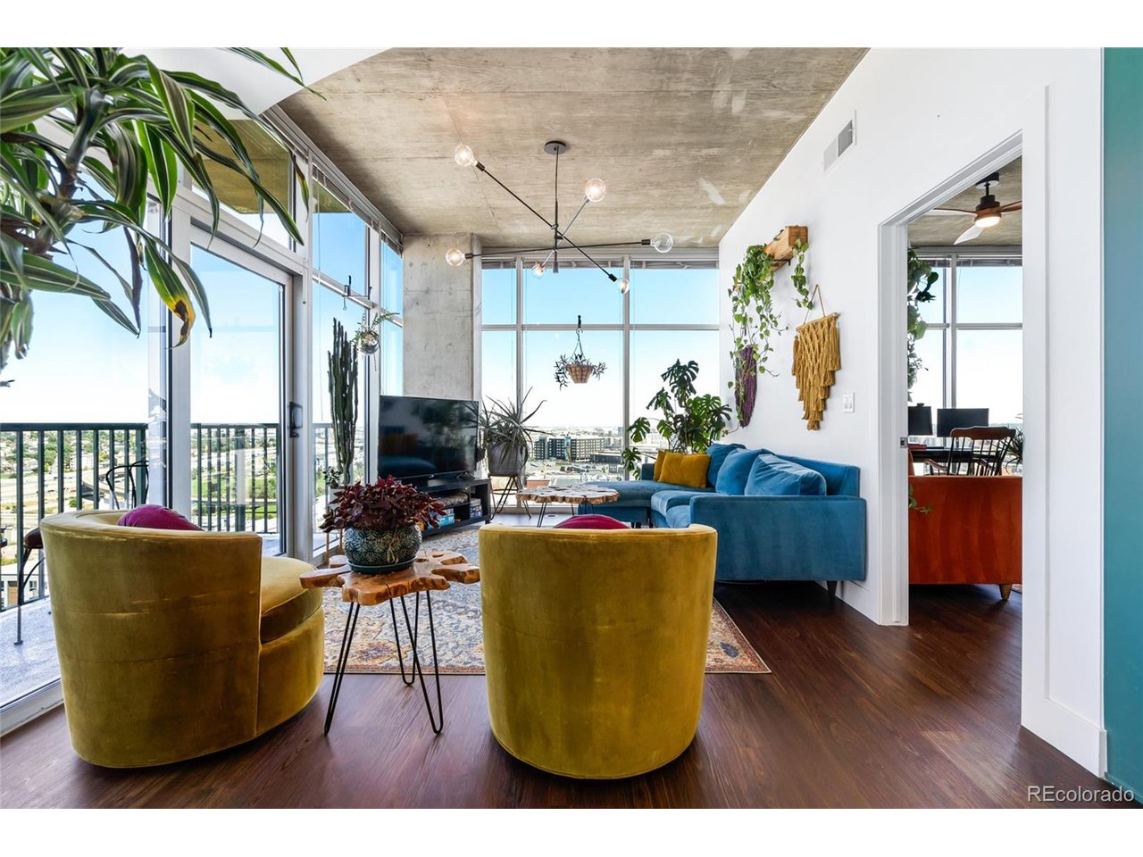 1700 Bassett St 1713