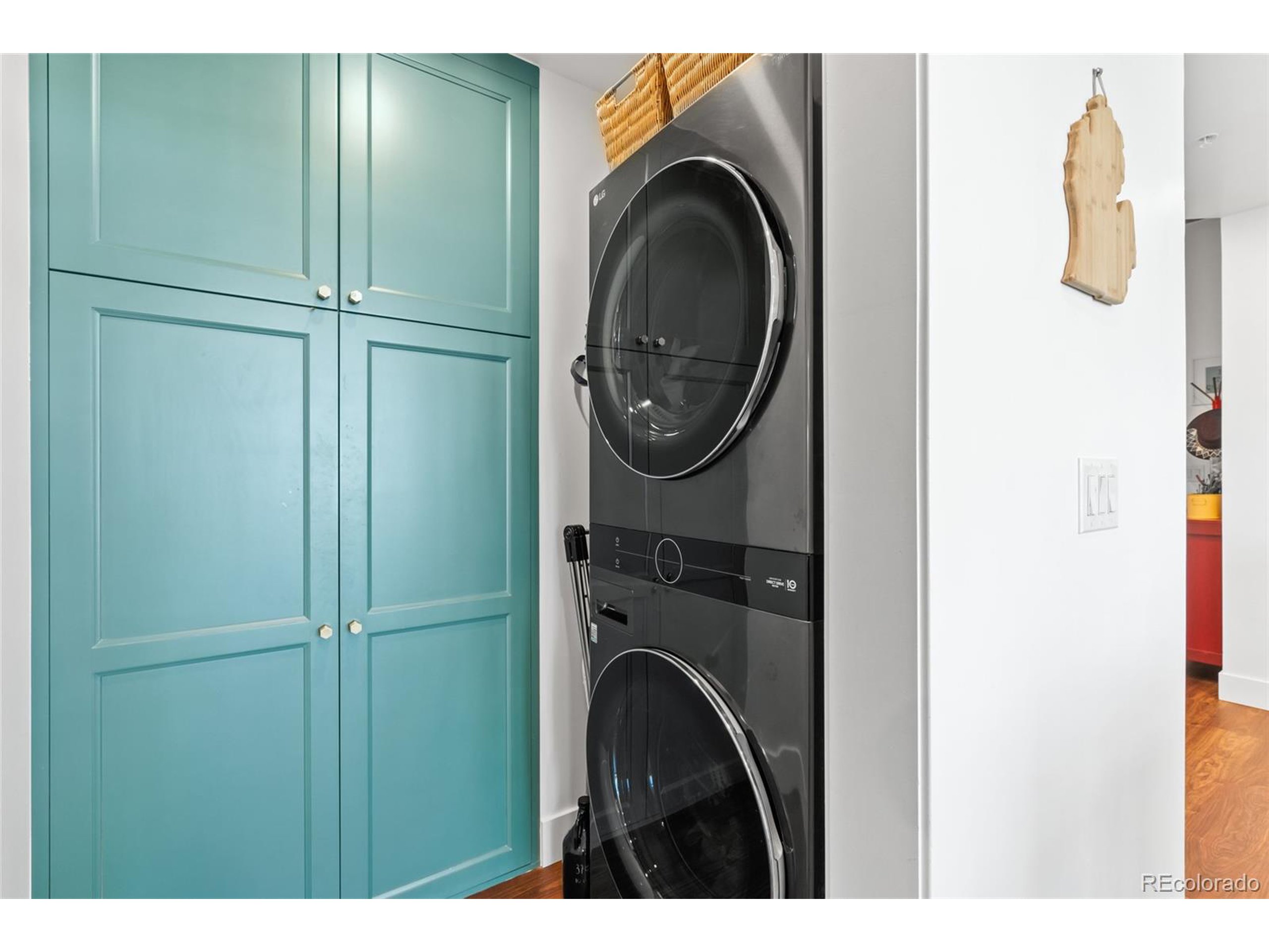 1700 Bassett St 1713