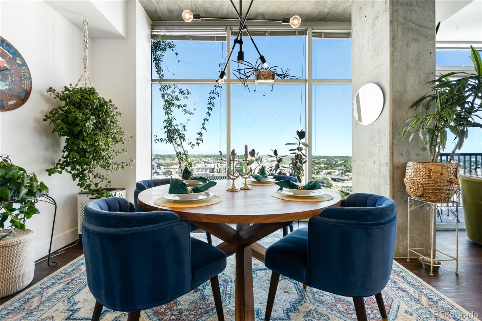 1700 Bassett Street Unit: 1713