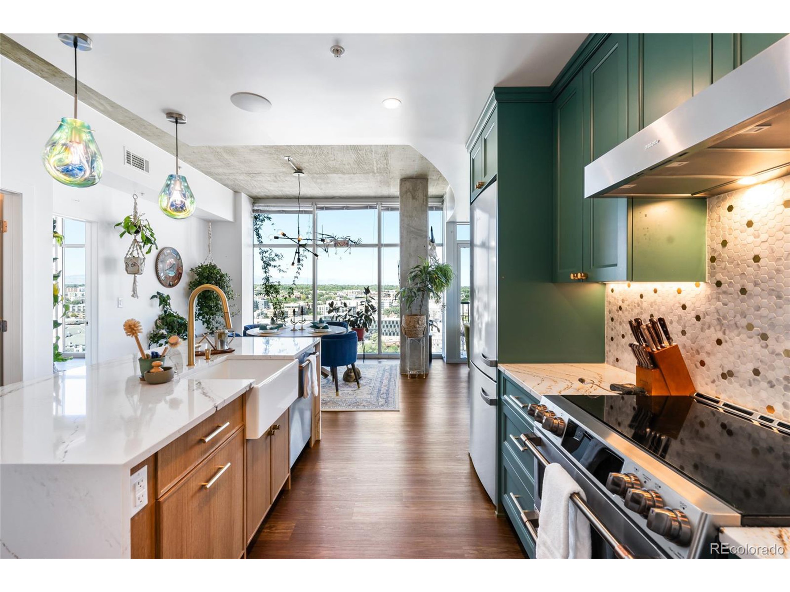 1700 Bassett St 1713