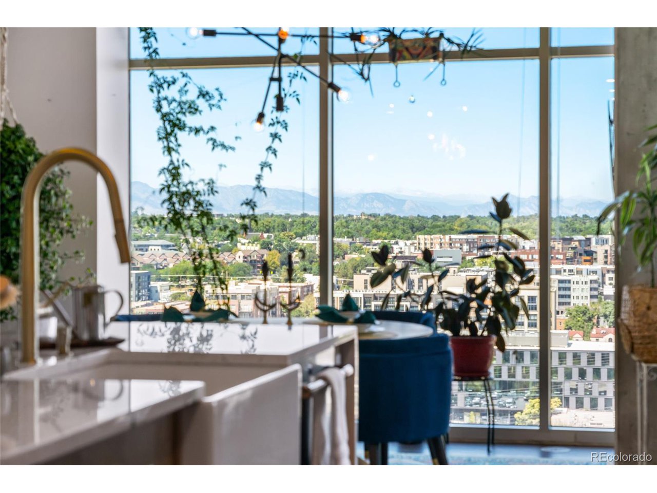 1700 Bassett St 1713