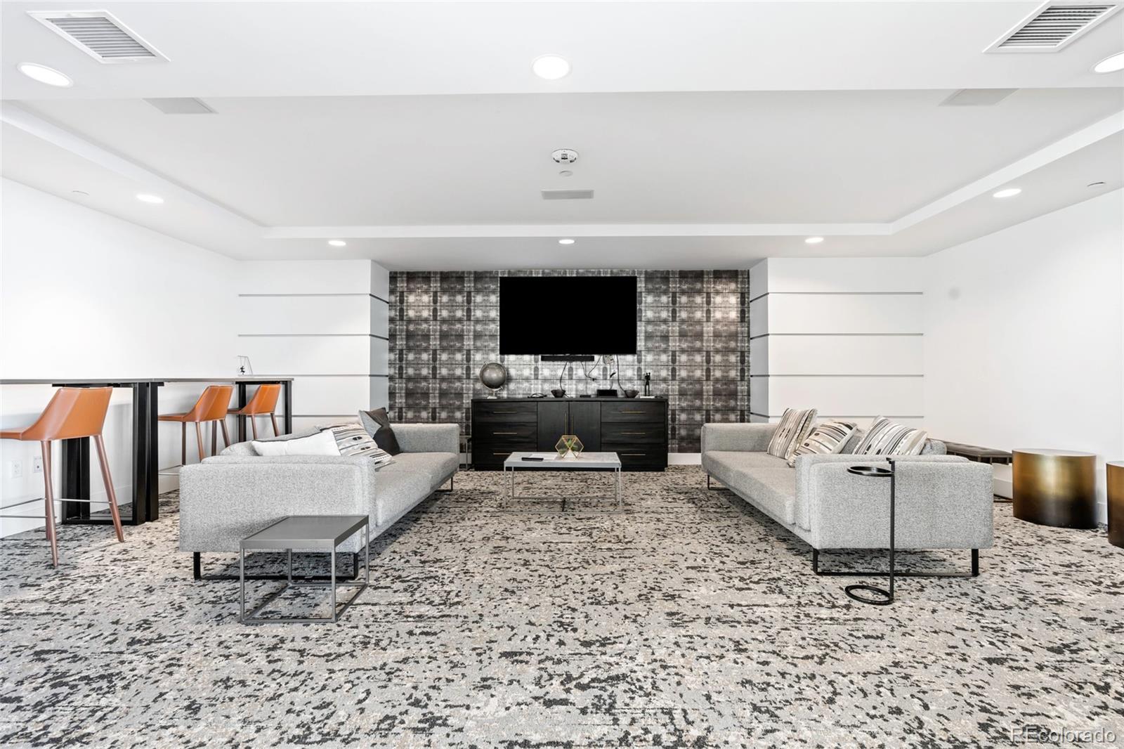 1700 Bassett Street Unit: 1713