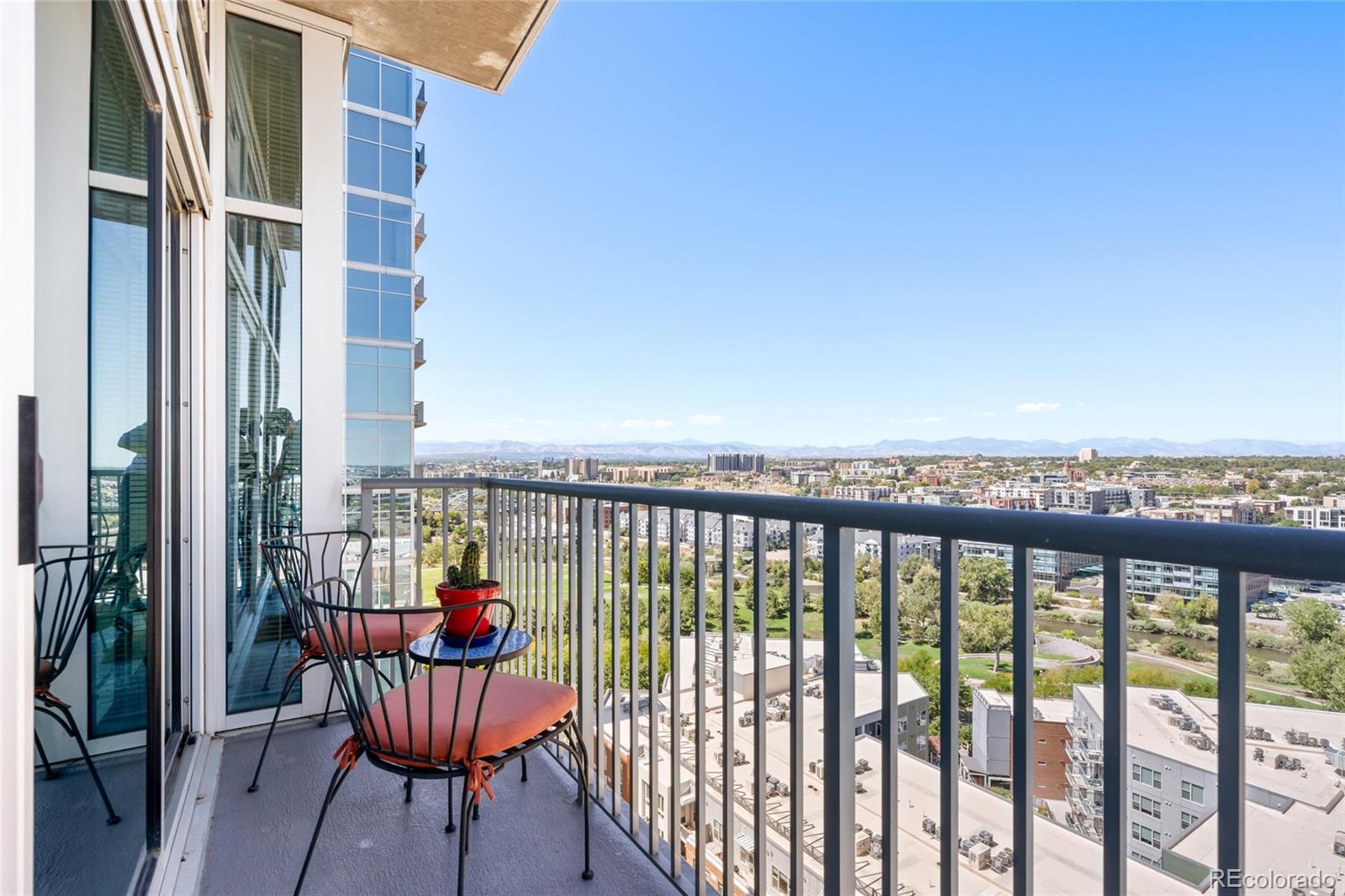 1700 Bassett Street Unit: 1713