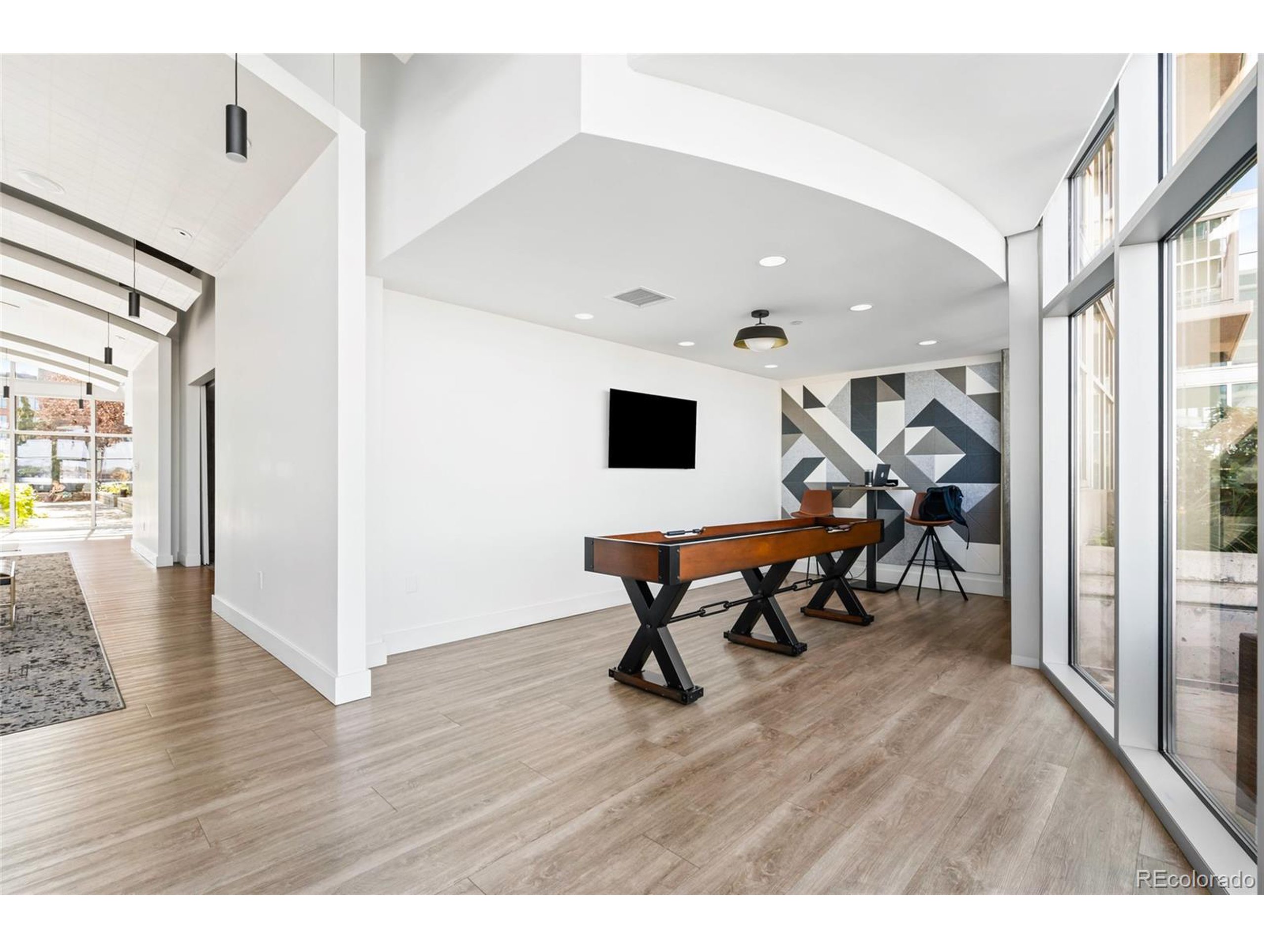 1700 Bassett St 1713