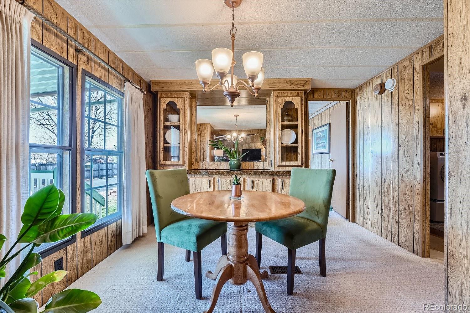 809 Dove Cove