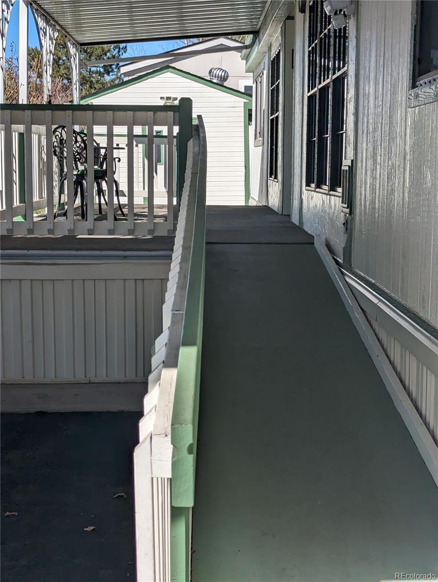 809 Dove Cove