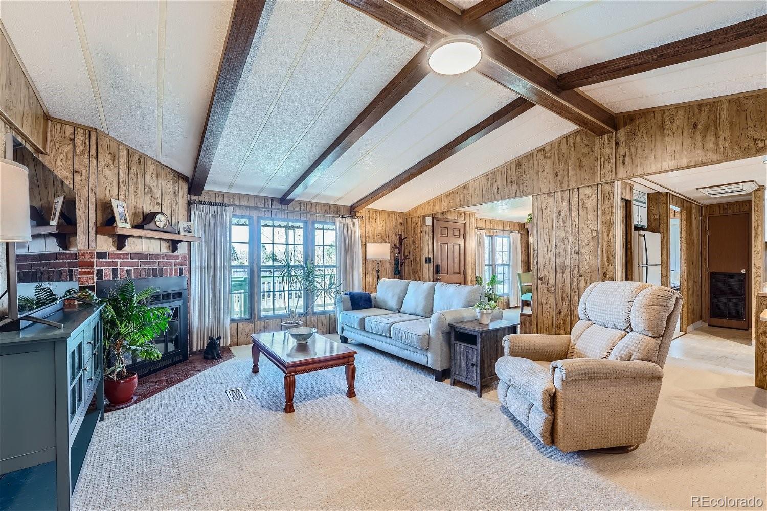 809 Dove Cove