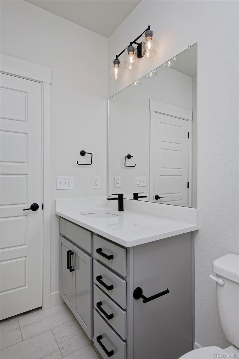 3132 W Bonfils Place
