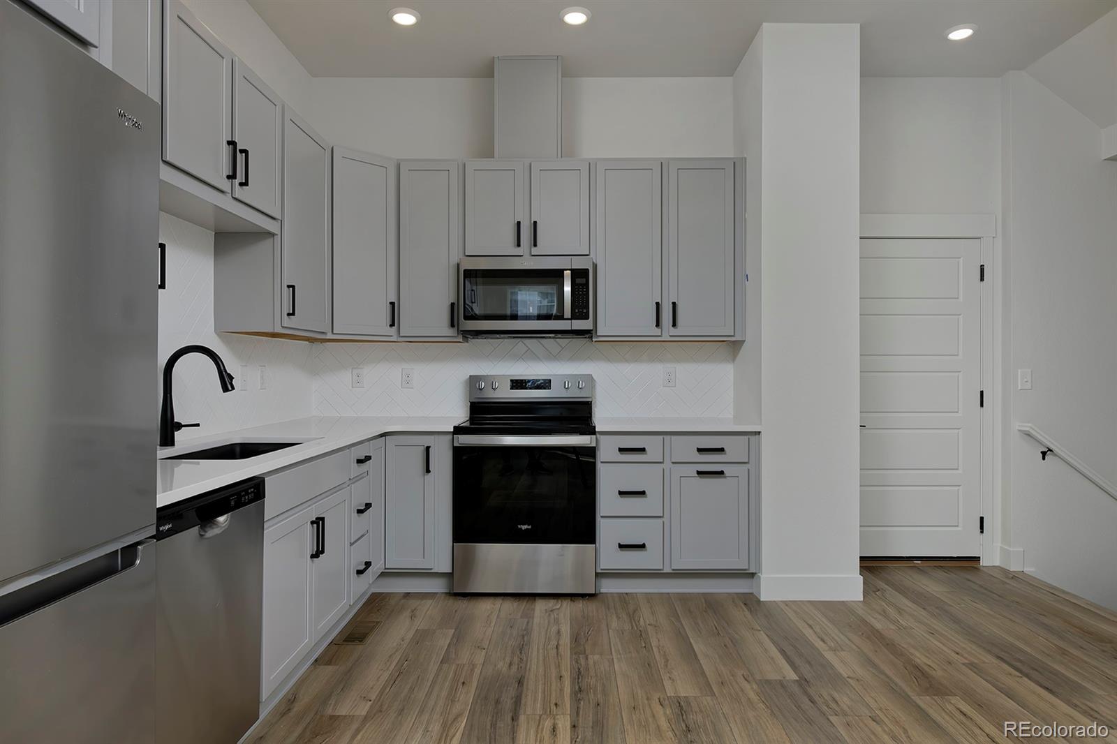 3132 W Bonfils Place