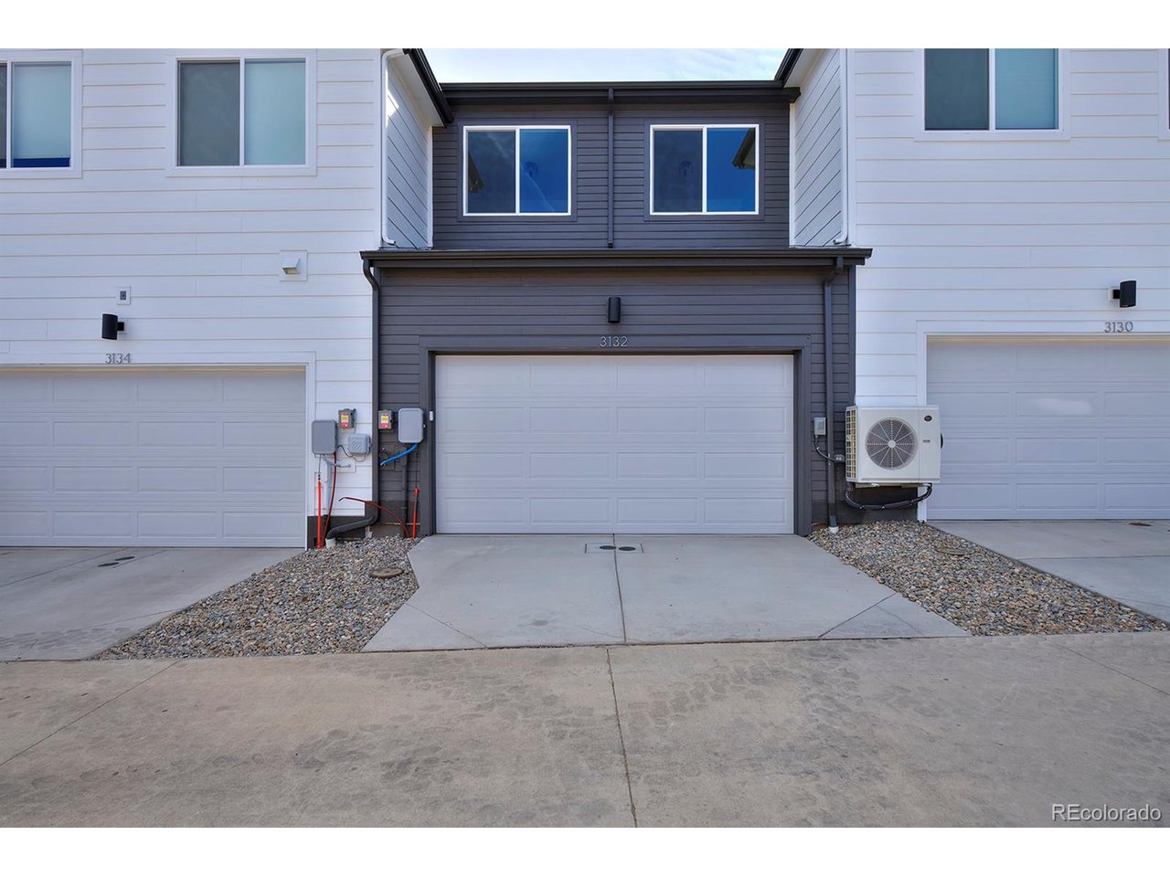 3132 W Bonfils Pl