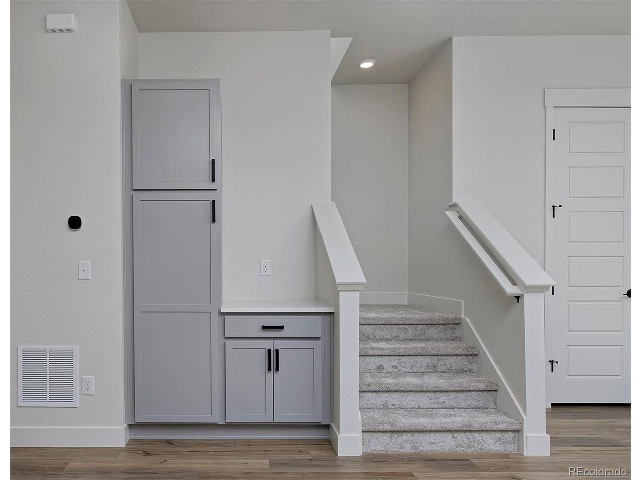 3132 W Bonfils Pl
