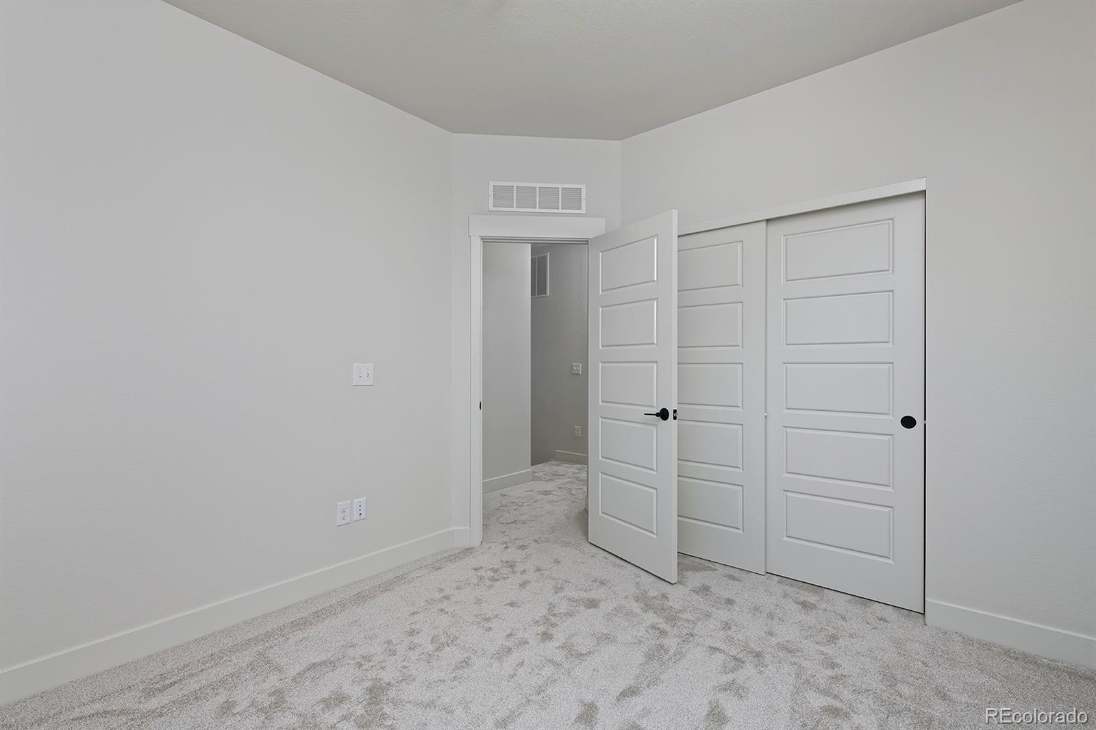 3132 W Bonfils Place